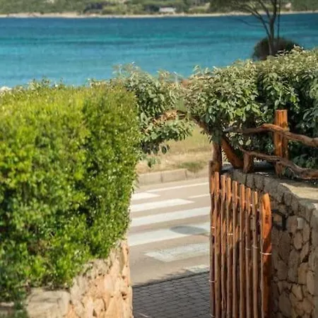 La Conia Beach House: Di Lusso Con Terrazza Sul Mare Appartamento Cannigione